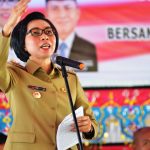 >> Bupati Bolmong Yasti Soepredjo Mokoagow.