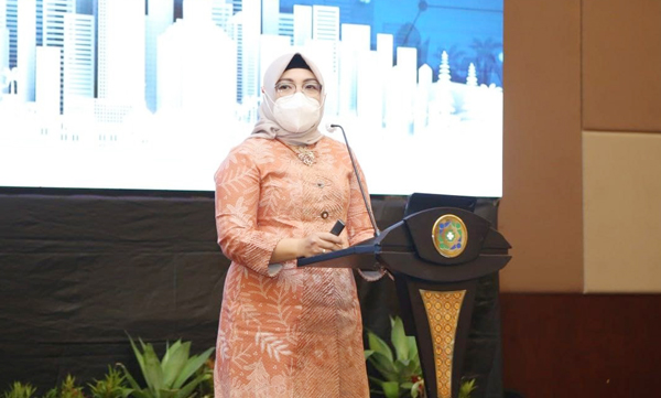 >> Direktur Jaminan Pelayanan Kesehatan BPJS Kesehatan, Lily Kresnowati.