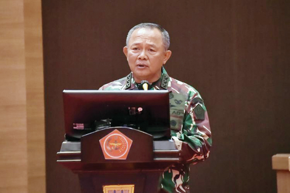 >> Kepala Staf Umum (Kasum) TNI Letjen TNI Ganip Warsito.