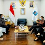 >> Walikota Caroll Senduk, saat melakukan konsultasi ke Kemendagri.