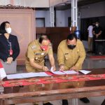 >> Bupati dan Wakil Bupati menandatangani addendum perjanjian kredit bersama BSGo.