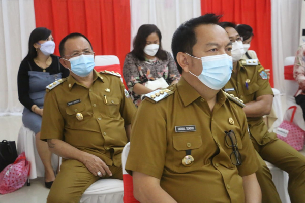 >> Suasana Rakorev, dihadiri Walikota Caroll Senduk dan Wawali Wenny Lumentut.