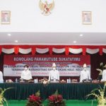 >> Rapat paripurna DPRD dalam rangka HUT Sitaro.