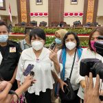 >> Aktifis GPS saat mendatangi kantor DPRD Sulut, beberapa waktu lalu.
