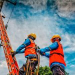 >> PLN menyiagakan 11.821 personil di beberapa wilayah yang mengalami peningkatan kasus positif Covid-19.