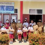 >> Hasil donasi konsumen Alfamart kini ikut dirasakan para siswa di SDN Inpres Karagesan Minut.