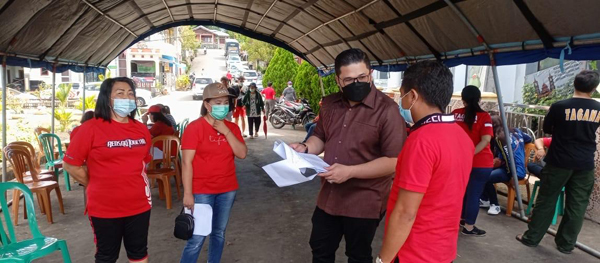 >> Lombok saat turun membawa bantuan ke Tumaluntung.
