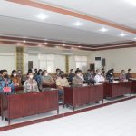 >> Para Catar yang lulus, orang tua serta pihak terkait.