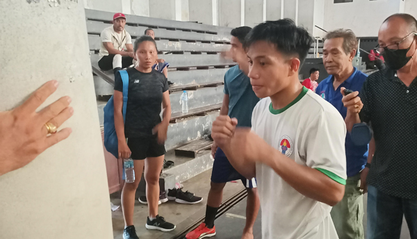 >> Tes kecepatan dan daya tahan fisik untuk cabor tinju.