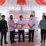 Penyerahan bantuan untuk penanganan stunting dari PT MSM/TTN ke Pemkot Bitung.(ist)