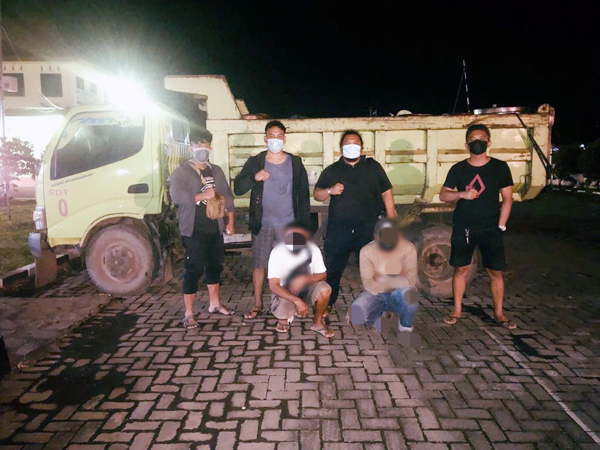 Penanggungjawab pekerjaan dan sopir diamankan di Polres Minahasa.